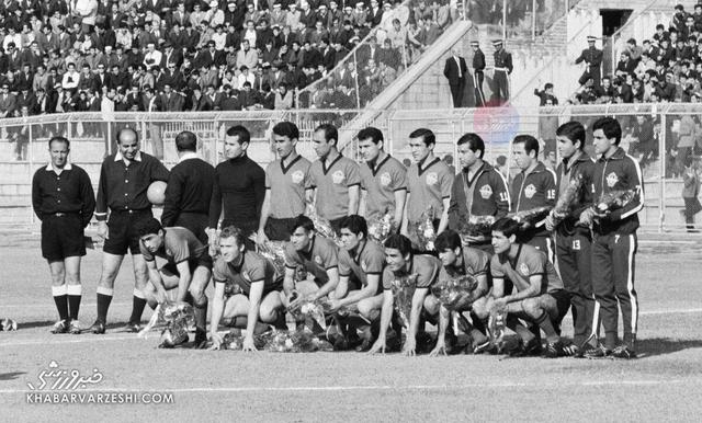 دروازه‌بان قهر کرد و رفت، مظلومی دروازه خالی زد/ پرسپولیس ۲۰هزار تماشاگر را سر کار گذاشت! +عکس