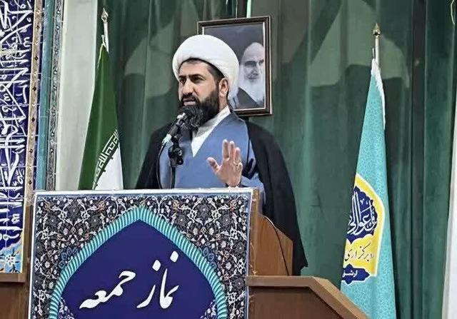 افزایش قیمت بنزین به سطح جهانی برای مهار قاچاق ضرورت دارد