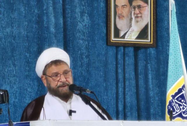 امام جمعه جیرفت: ملت ایران اشتباه اوکراین در اعتماد به آمریکا را تکرار نمی‌کند