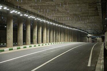 پیشرفت ۹۷ درصدی زیر گذر تونل غدیر قم