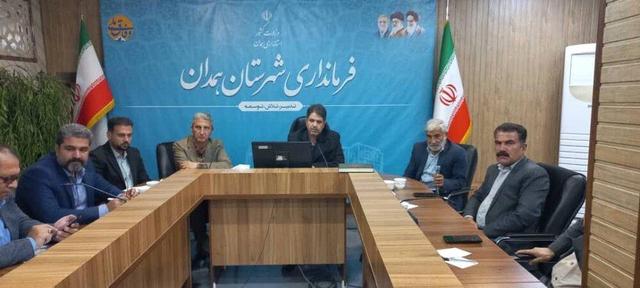 ضرورت رصد و کنترل روزانه قیمت‌ها در بازار میوه و تره‌بار همدان