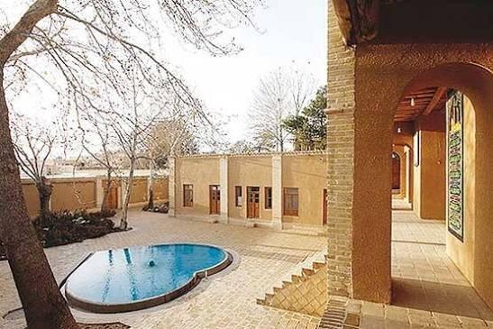 برنامههای متنوع فرهنگی برای هفته «بر آستان آفتاب»