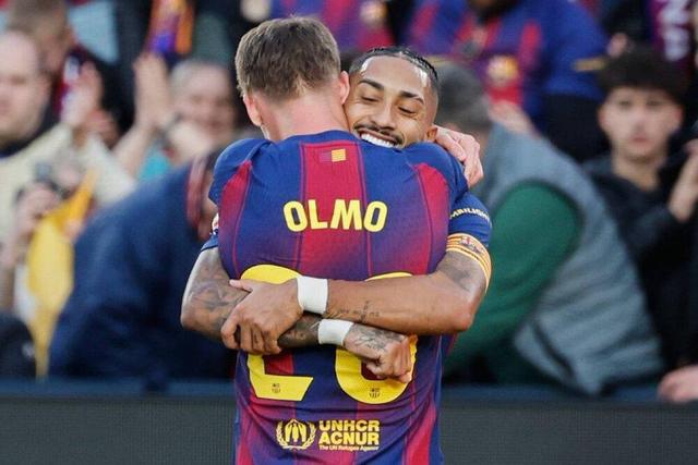 صدرنشینی بارسلونا با درخشش اولمو