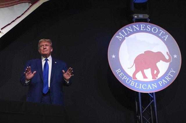 زنگ هشدار برای ترامپ به صدا در آمد | خبر بد سقوط آزاد برای جمهوریخواهان