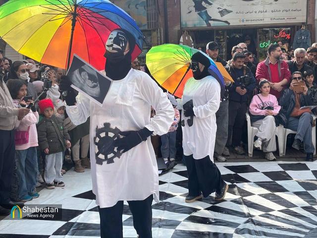 تئاتر بازتاب هویت فرهنگی کردستان / نقش محوری هنرهای نمایشی در امیدآفرینی، مقاومت و امنیت اجتماعی