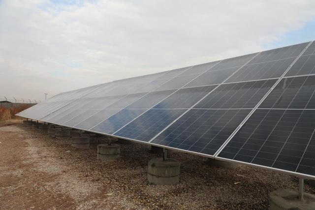 سهامدار شدن ۲۰۰ توانخواه سمنان در طرح تولید برق خورشیدی