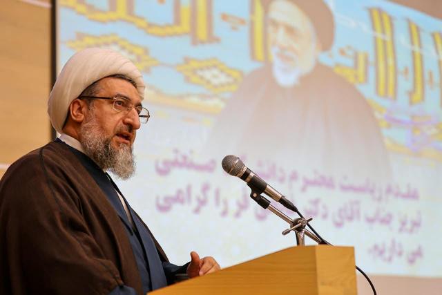 امام جمعه تبریز: آیت الله العظمی میلانی آثار معنوی محیط را هم درک می کرد