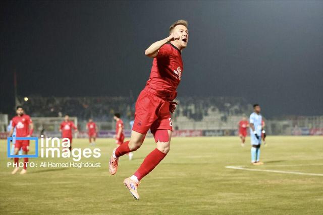 بازگشت تراکتور به جمع مدعیان؛ ترمز چادرملو کشیده شد