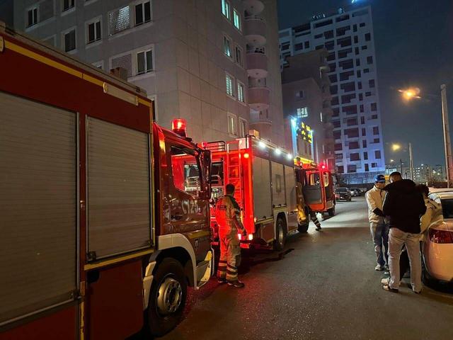 آتش‌سوزی در شهرک راه‌آهن تهران؛ ۲۰ نفر نجات یافت