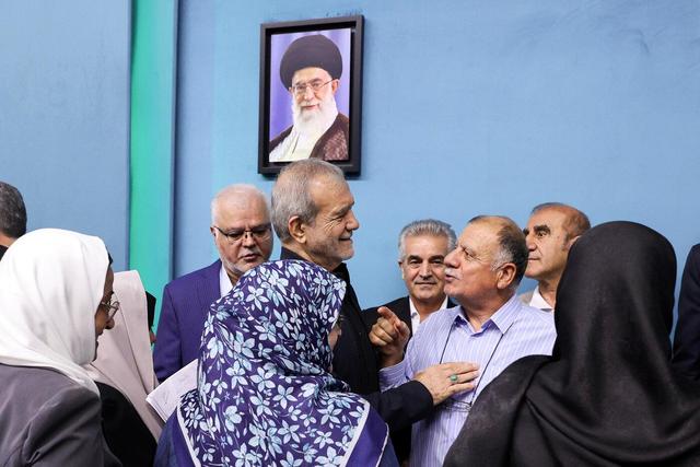 اصلاحطلبان هرگز از پزشکیان عبور نکردهاند و پای مطالبات مردم هستند