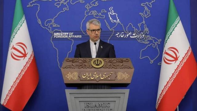 بقائی بسته خواندن حریم هوایی ونزوئلا توسط ترامپ را محکوم کرد