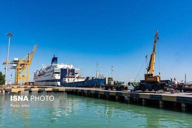 رشد عملیات تخلیه و بارگیری، صادرات و ترانزیت کالا در مجتمع بندری انزلی