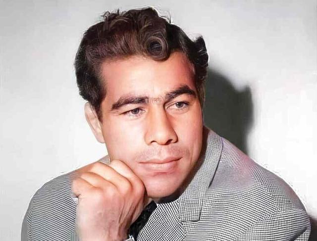 نمایشگاه " آقا تختی " افتتاح شد