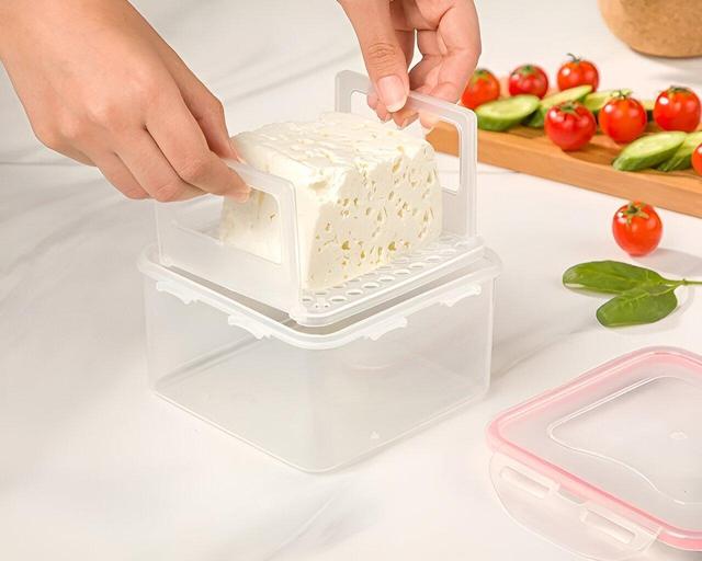 ماست و پنیر را در این ظرف‌ها نگهداری نکنید