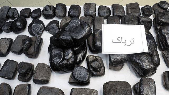 مصرفکنندگان تریاک هم یارانه سنگین میگیرند | نمودار قیمت تریاک