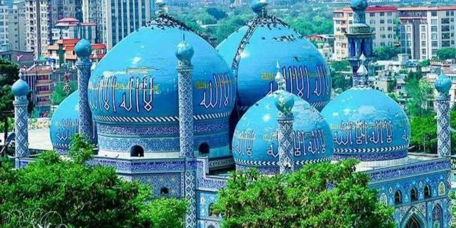 طالبان ورود زنان به زیارتگاه سخی را ممنوع کرد