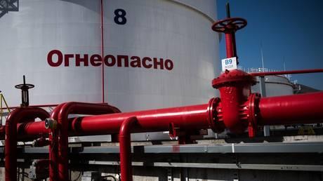 Ex‑Soviet country slams Ukrainian attack on global oil hub