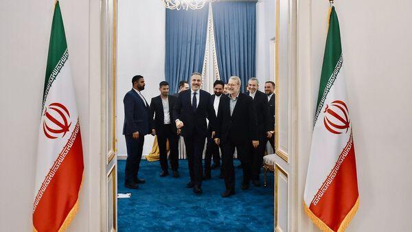 تأکید لاریجانی و فیدان بر هماهنگی برای مدیریت بحران‌های منطقه