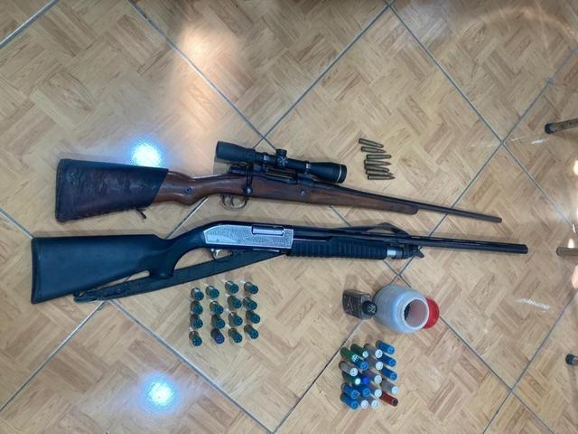 دستگیری ۲ شکارچی در مجن شاهرود؛ اسلحه غیر مجاز و گوشت شکار کشف شد