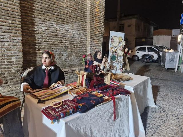 بازارچه هفتگی صنایعدستی در قلب بافت تاریخی گرگان هر پنجشنبه برگزار میشود