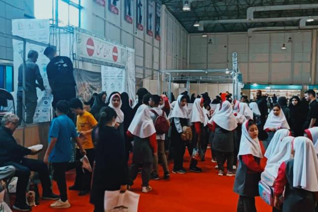 بالغ بر ۲۹ هزار نفر از نمایشگاه کتاب کیش بازدید کردند/ فروش ۳۱ هزار جلد کتاب