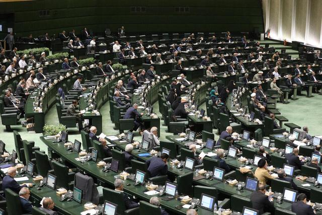 نماینده ‌پاوه در مجلس: اتحاد مقدس را نباید در گردوغبار اختلافات سیاسی فراموش کنیم