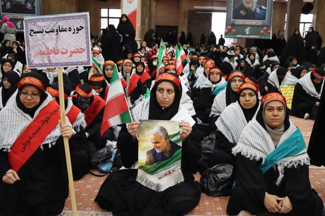 نخستین دوره توانمندسازی فرماندهان بسیج خواهران در مشهد برگزار شد