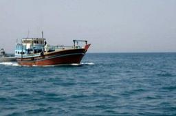 توقیف لنج حامل 80 هزار لیتر سوخت قاچاق در کیش