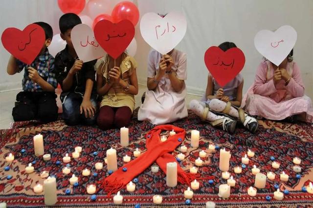 سختی به سرپرستی گرفتن کودکان مبتلا به اچآیوی/ کسی آنها را نمیخواهد