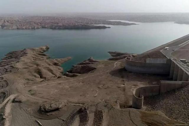 تنها ۳۲ درصد ظرفیت آب سدهای مهم کشور پر است