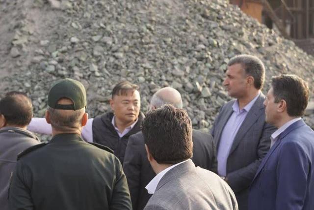 شهرستان ملکشاهی از تولید سیلیکومنگنز تا پرورش شترمرغ