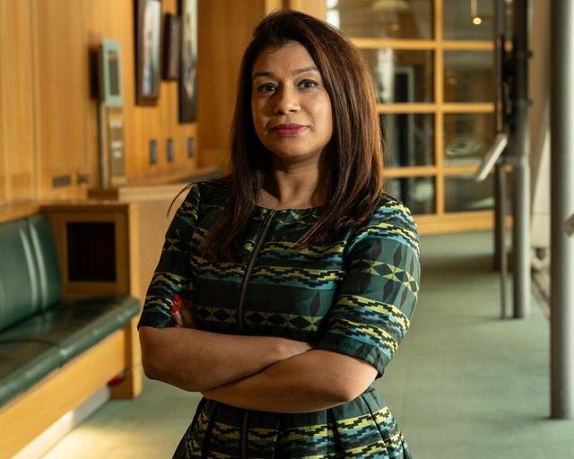 سیاستمدار انگلیسی به جرم همدستی با نخست وزیر برکنار شده بنگلادش به ۲ سال حبس محکوم شد