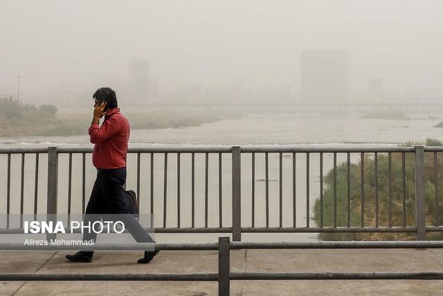 چرا ادارات خوزستان در آلودگی شدید هوا دورکار نشدند؟