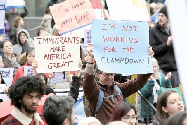 چرایی مهاجرستیزی ترامپ