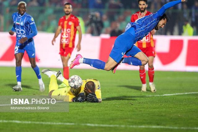 عکس روز | در حاشیه دیدار استقلال و فولاد خوزستان