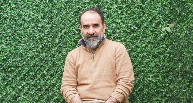 برای رضا امیرخانی که عاشق پرواز بر فراز دماوند است/ می‌نویسیم برای امید....