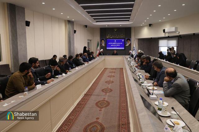 دیدار مدیران کانون‌های فرهنگی هنری مساجد با استاندار خراسان جنوبی