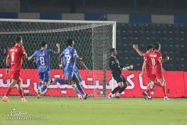 ویدیو| آدان چطور پنالتی انصاری را گرفت؟ بازیکنان استقلال چطور شادی کردند؟