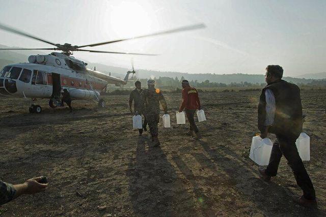 هلی‌بُرن نیروها برای اطفا حریق جنگل توسکستان گرگان آغاز شد