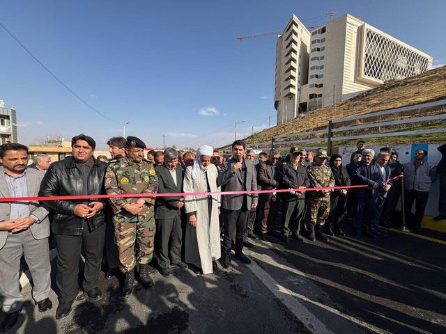 افتتاح تقاطع غیرهمسطح تکیه و چمن سنندج