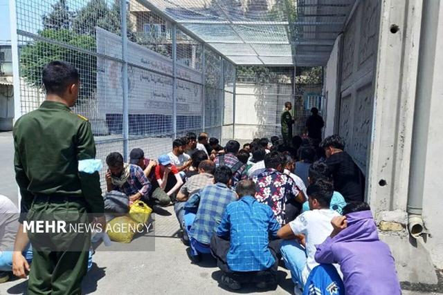 سرهنگ حبیبی فر: تعداد ۱۴۵نفر اتباع بیگانه غیرمجاز در زهک جمع آوری شدند