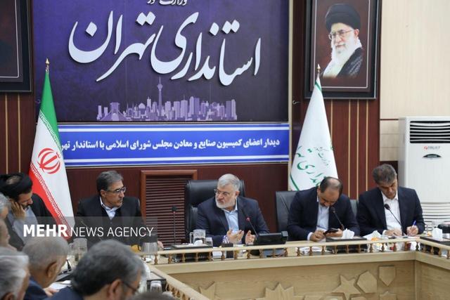 معتمدیان: پایتخت نباید با شیوههای سنتی اداره شود