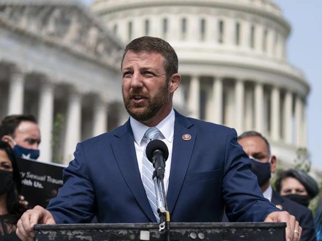 سناتور جمهوریخواه: آمریکا به مادورو فرصت داد به روسیه یا کشور دیگری برود