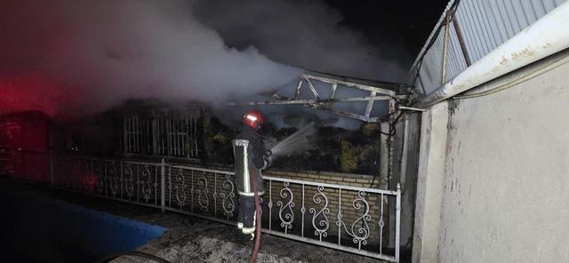 مهار آتش‌سوزی گسترده در انبار علوفه روستای کلاکوب شهرستان مشهد