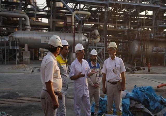 شمارش معکوس برای باز راه‌اندازی واحد آسیب دیده پالایشگاه فجر جم در جنگ ۱۲ روزه