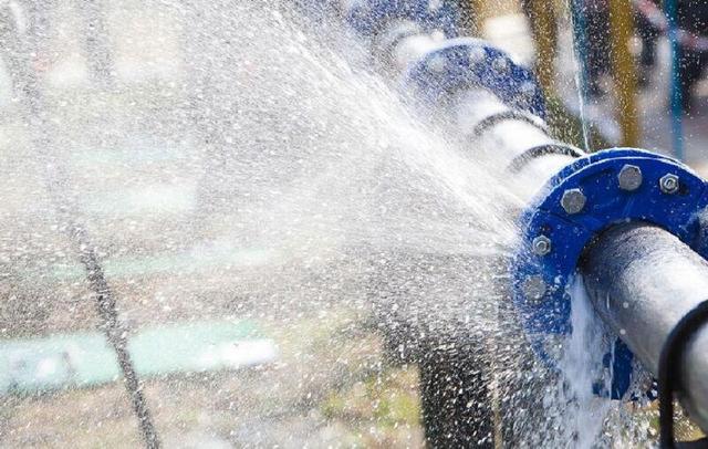 هدررفت واقعی آب تهران زیر ۱۰ درصد است