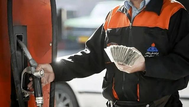 مجلس تکلیف سه نرخی شدن بنزین را روشن کرد