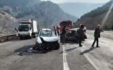 جان باختن ۳ نفر در تصادف رانندگی در جاده قدیم رستم آباد به رودبار