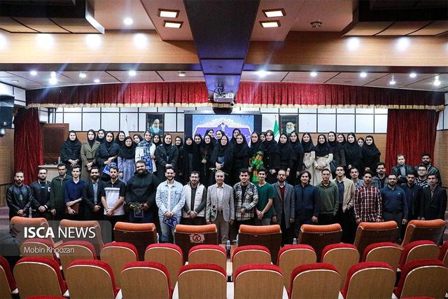 آیین تکریم و معارفه دبیران انجمن‌های علمی در دانشگاه آزاد اسلامی یزد