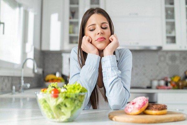 داشتن یک روز چیت دی در رژیم غذایی خوب است یا بد؟